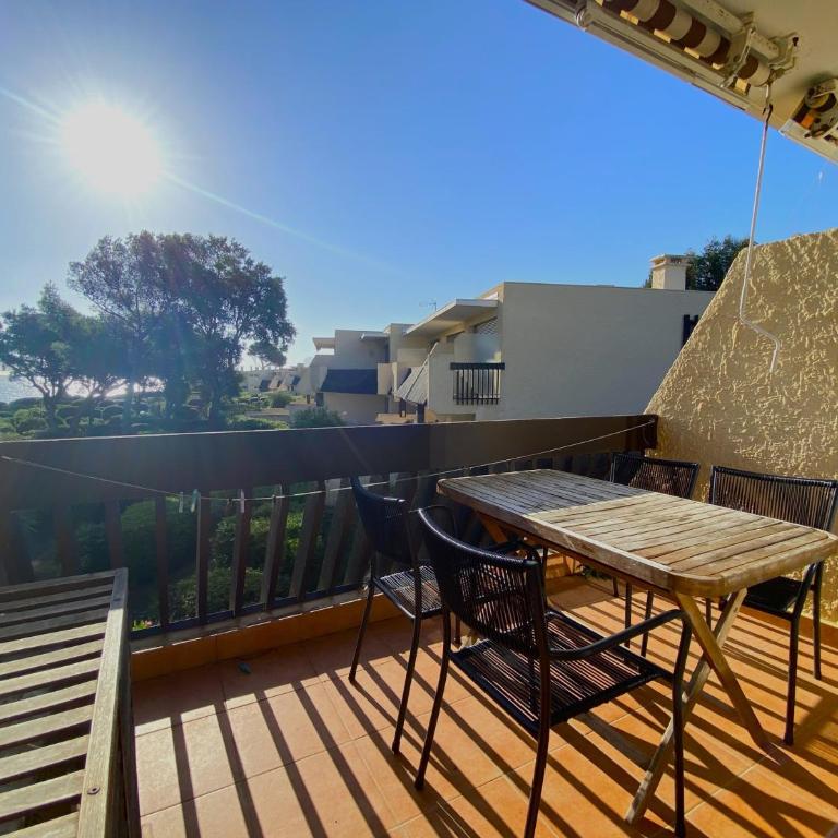 Appartement vue mer, au calme, proche de toutes commodités - Apartment mit 1 Schlafzimmer - 7