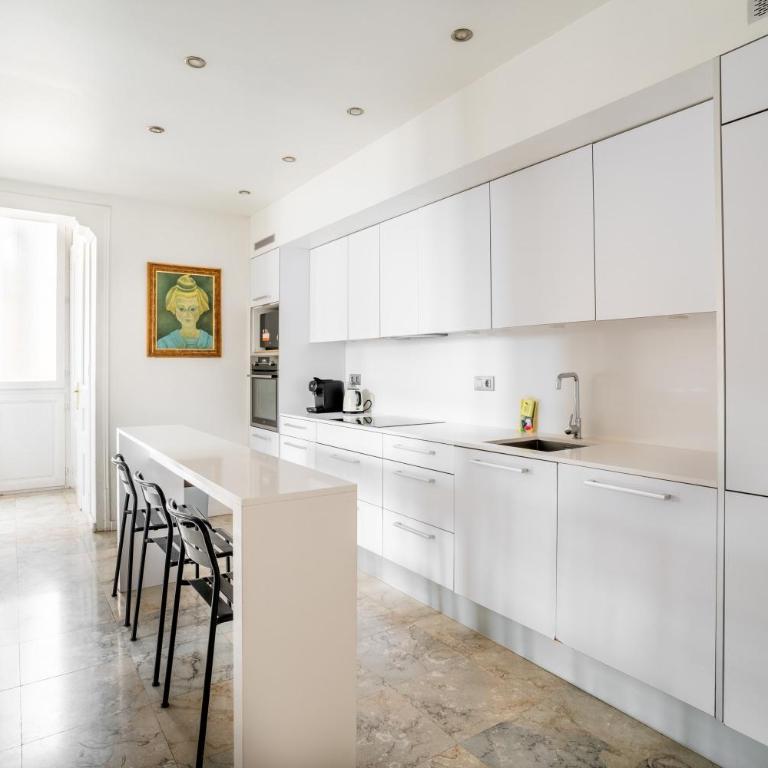 The Collection Barcelona - Placa Catalunya Luminous and Exclusive 5Bd Penthouse - Apartment - 2
