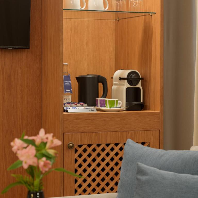 H10 Marina Barcelona - Junior Suite with Spa Access - 3