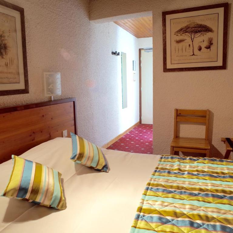 Hotel des Marquisats - Habitación Doble Clásica - Lado del lago - 5