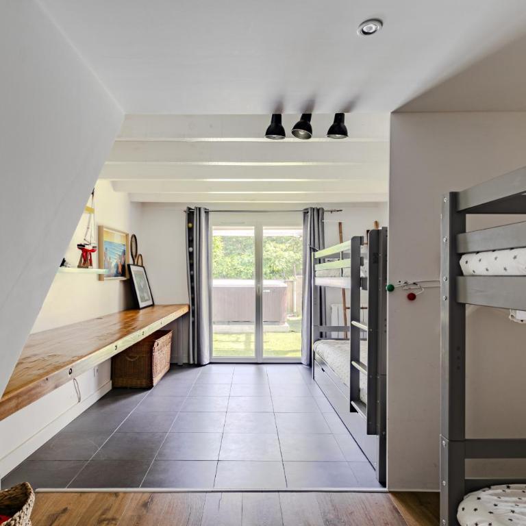 maison familiale à 2 pas du lac,avec spa, à la Gde Escoure-grives - Maison 3 Chambres - 19