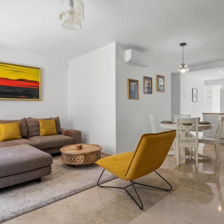 Stunning Central Apartment by Costarentals - MAL05 - Apartamento de 2 dormitorios - 1