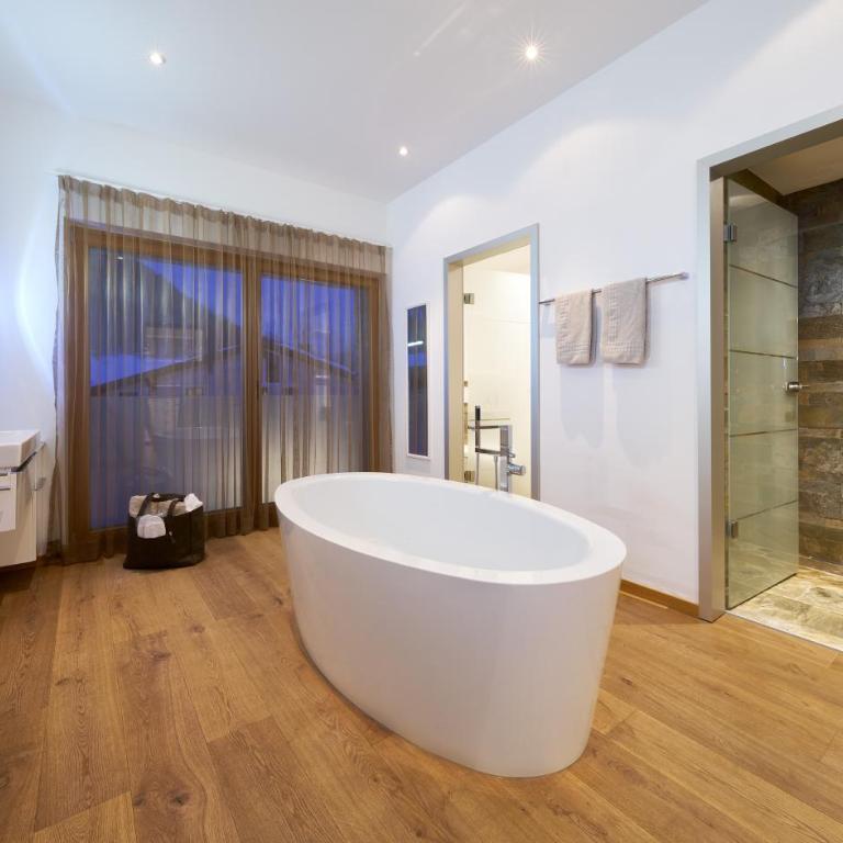 Grischuna Mountain Lodge - Executive Suite - 1