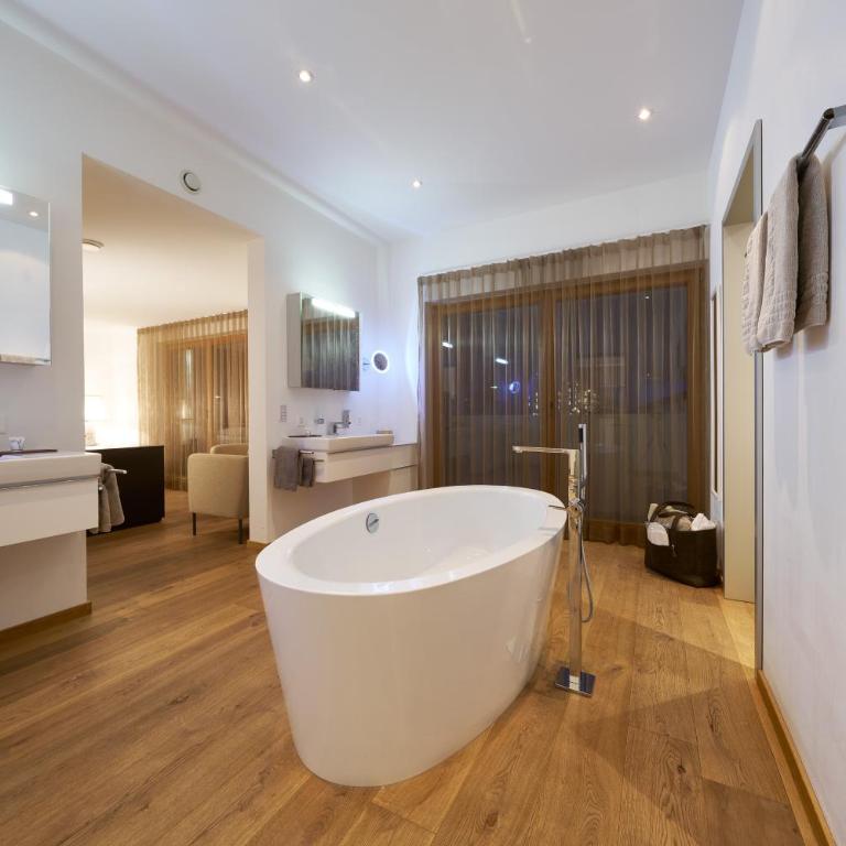 Grischuna Mountain Lodge - Executive Suite - 7
