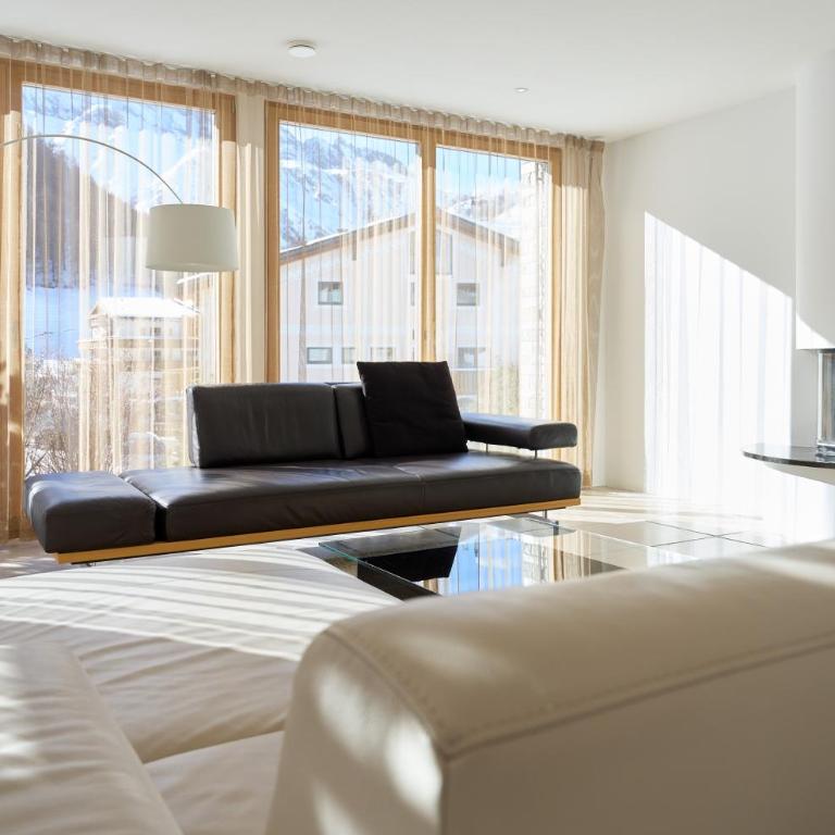 Grischuna Mountain Lodge - Apartment mit 2 Schlafzimmern mit Balkon und Terrasse - 11