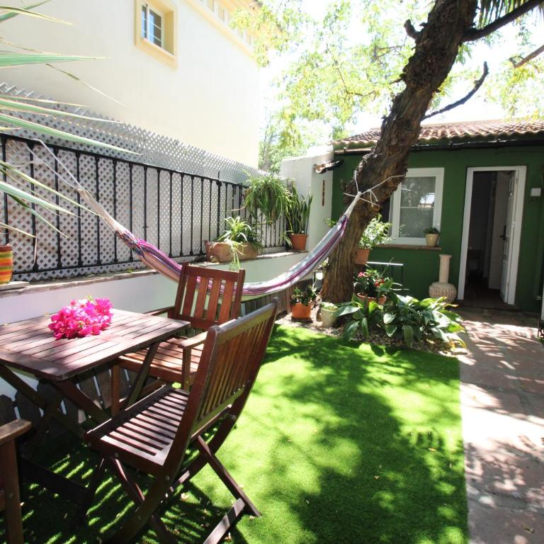 Hostal Las Acacias - Habitación Doble con baño privado - 9