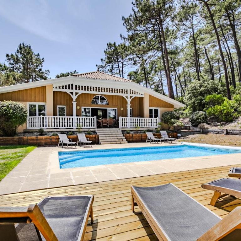villa piscine 4ch dans la pinede a 4min de l ocean AG1 - Villa avec Piscine Privée - 1