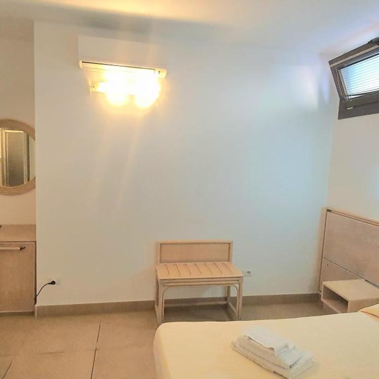 Agriturismo Il Trappeto - Camera Budget Matrimoniale/Doppia con Letti Singoli senza Finestra - 3