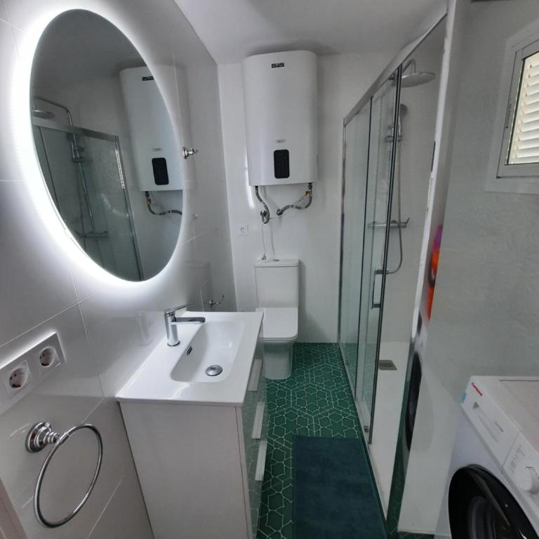 Playmon Holiday Apartment - One-Bedroom Apartment - 6