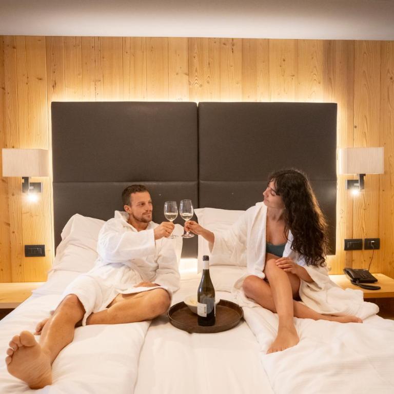 Hotel La Montanara Predazzo - Suite King con Vasca Idromassaggio - 3