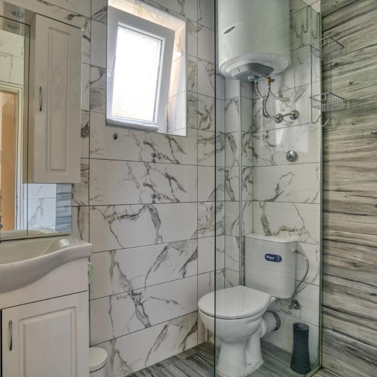 Baka Zlata Apartments - Apartman s 2 Spavaće Sobe sa Balkonom i Terasom - 16