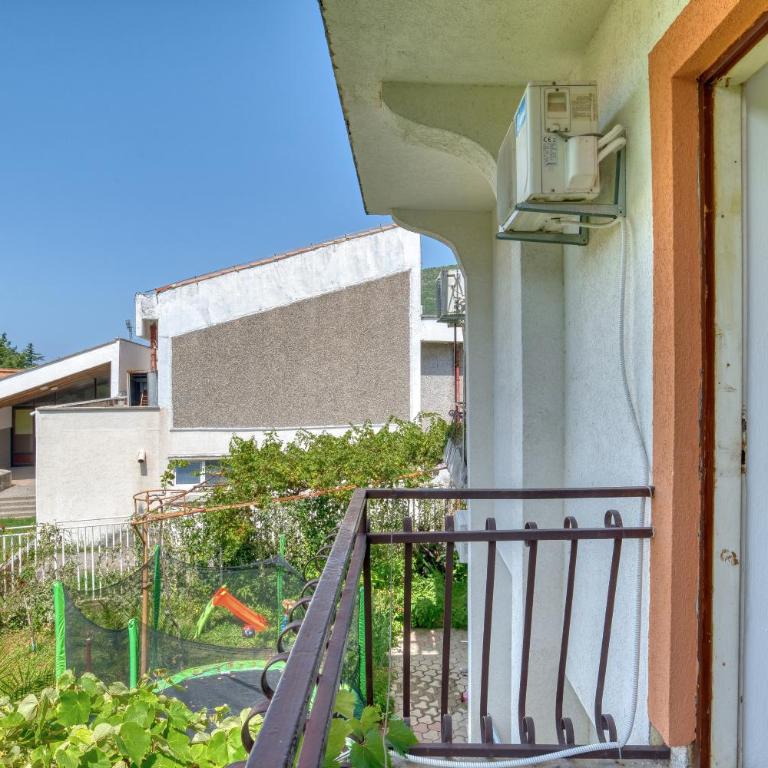 Baka Zlata Apartments - Apartman s 2 Spavaće Sobe sa Balkonom i Terasom - 18