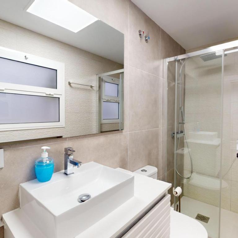 Centro-Playa del Faro - Two-Bedroom Apartment - 3