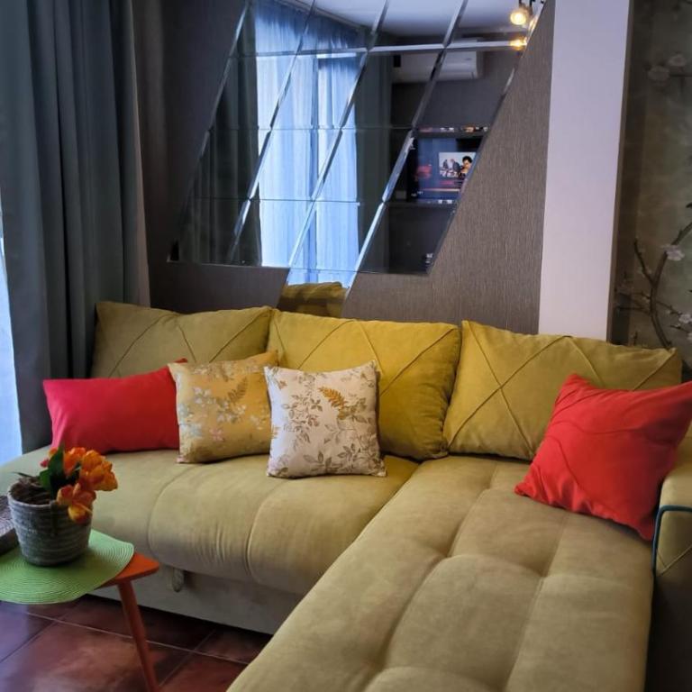 Center Blue & Green - Three-Bedroom Apartment - 49