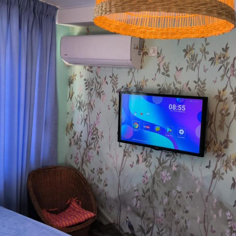 Center Blue & Green - Three-Bedroom Apartment - 53