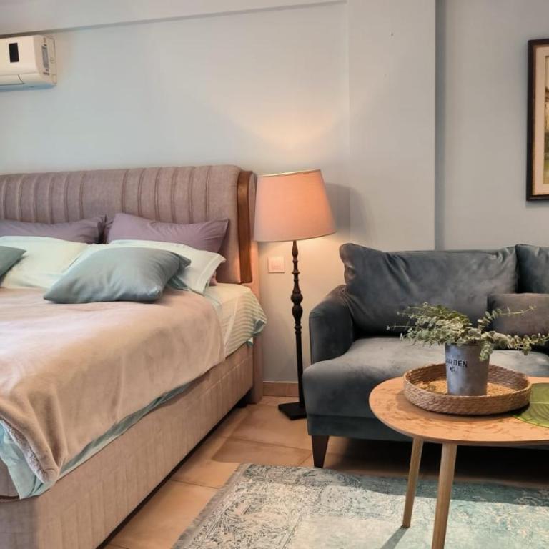 Center Blue & Green - Three-Bedroom Apartment - 32