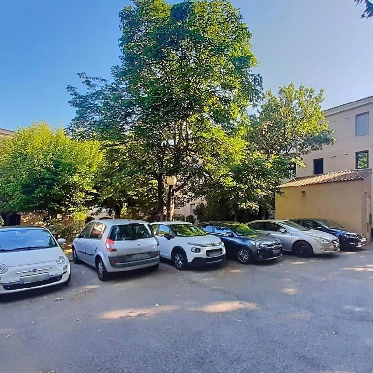 Studio avec terrasse et jardin - Appartement 1 Chambre - 11