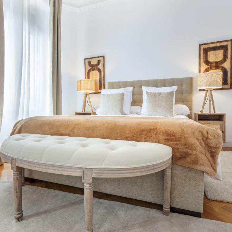 Apartamento Santa Ana Place en Madrid - Three-Bedroom Apartment - 14