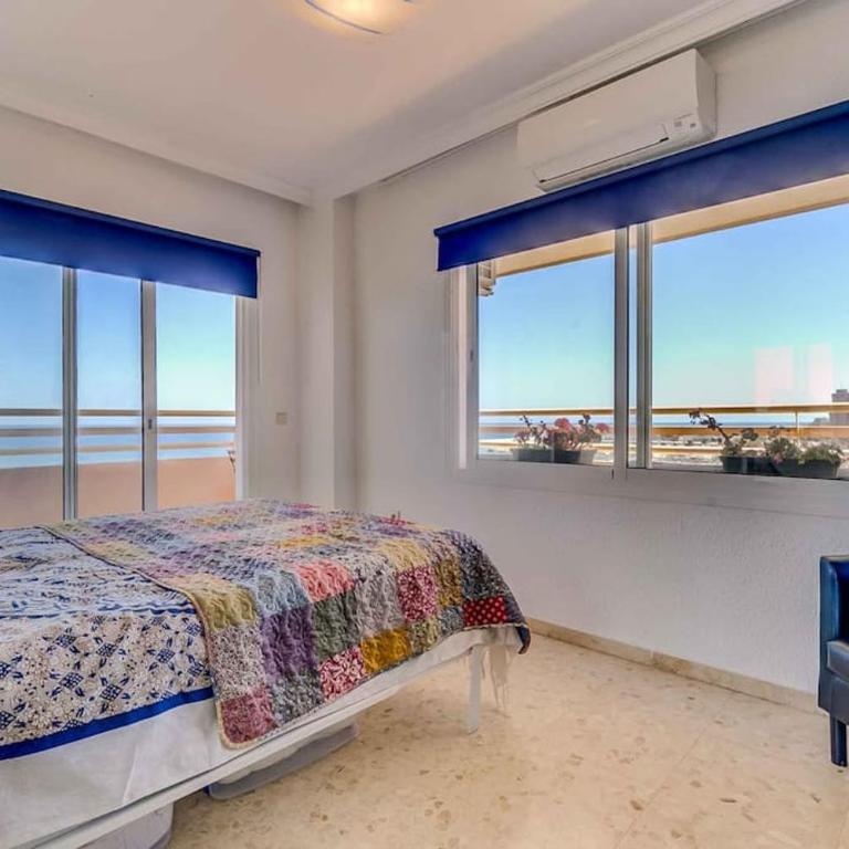 113 - Beachfront Apartment with views, Fuengirola - Apartamento de 2 dormitorios - 21