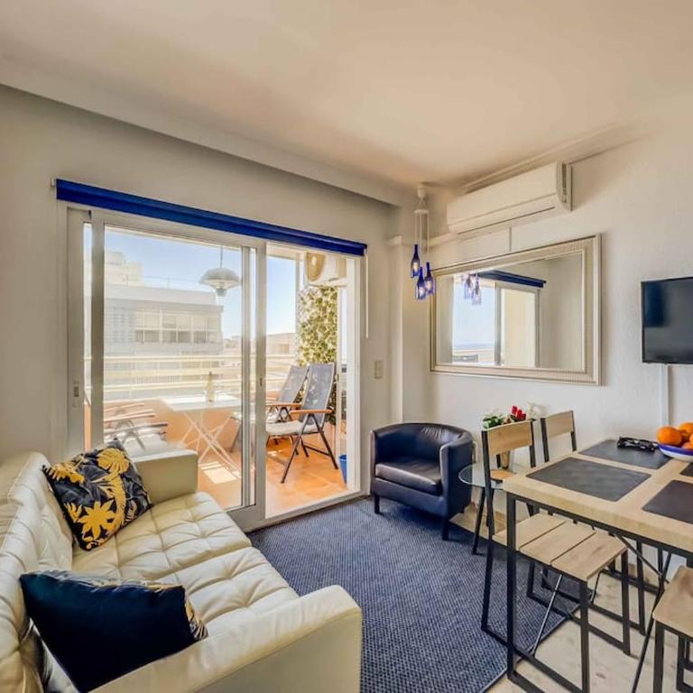 113 - Beachfront Apartment with views, Fuengirola - Apartamento de 2 dormitorios - 11