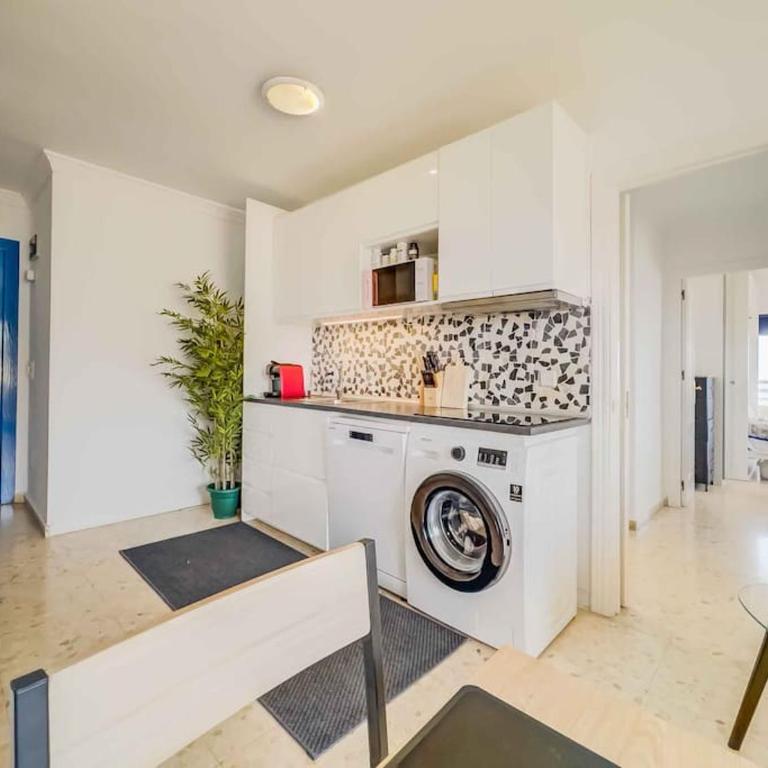 113 - Beachfront Apartment with views, Fuengirola - Apartamento de 2 dormitorios - 18