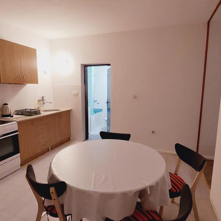 Guesthouse Mixe - Apartment - 4