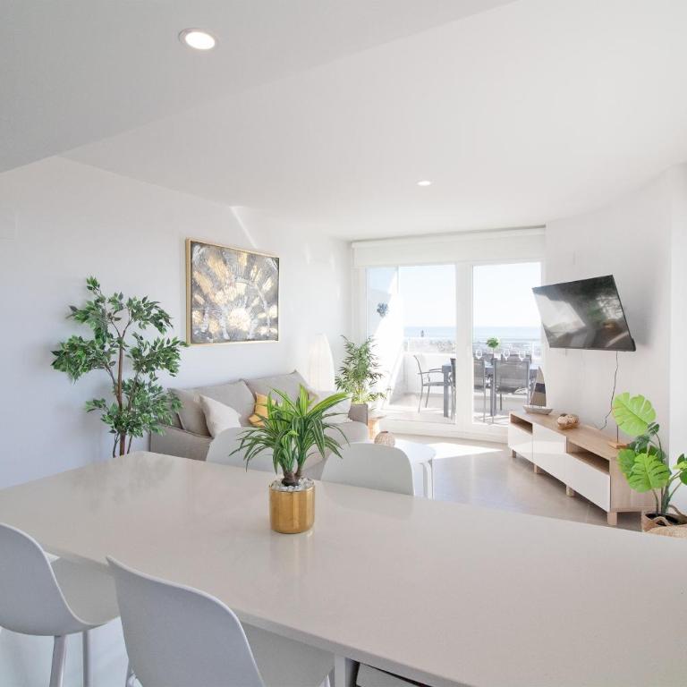 Global Vacacional, Apartamento con amplia terraza con vistas al mar - Apartment mit Meerblick - 4