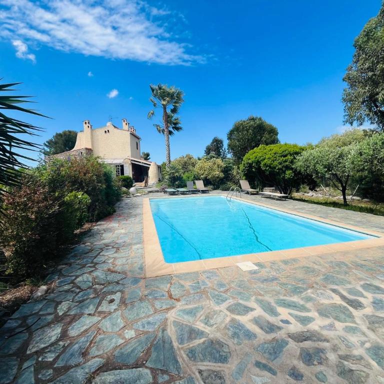 Villa Piscine CALVI - Maison 3 Chambres - 24