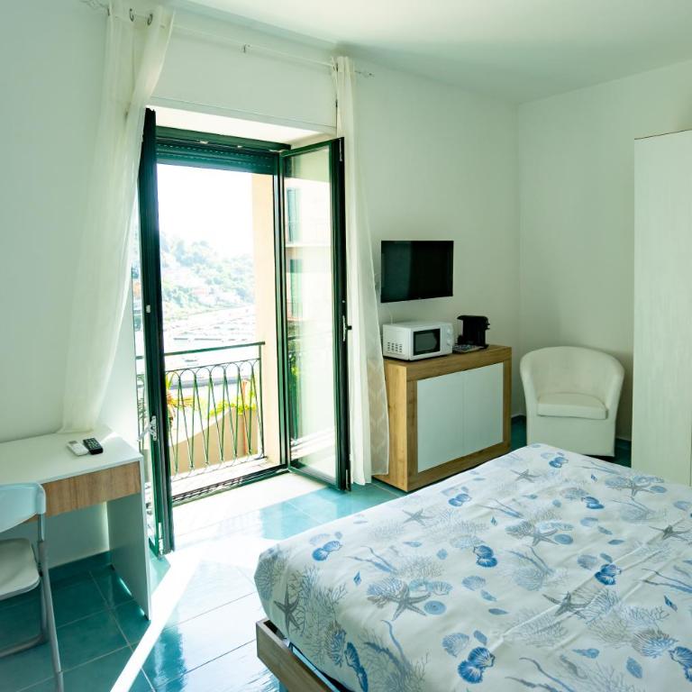 Terrazza Sanfelice - Family Room with Terrace - 11