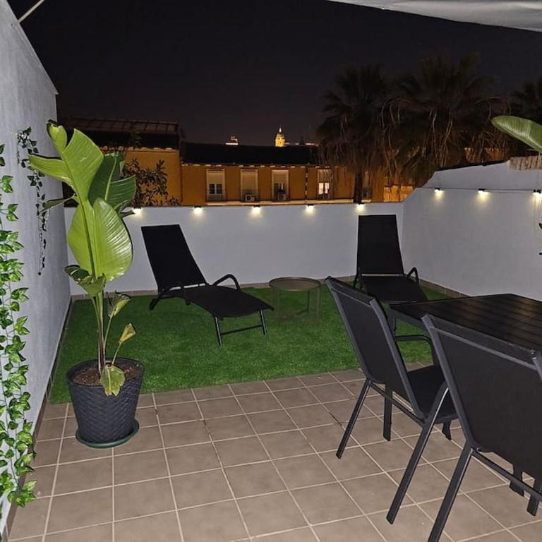 CMS Center Penthouse with Sunny Terrace & Parking - Apartamento de 1 dormitorio - 7