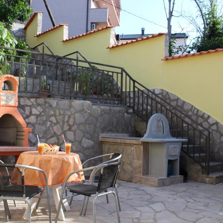Mostar House - Three-Bedroom House - 12