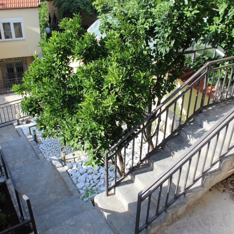 Mostar House - Three-Bedroom House - 28