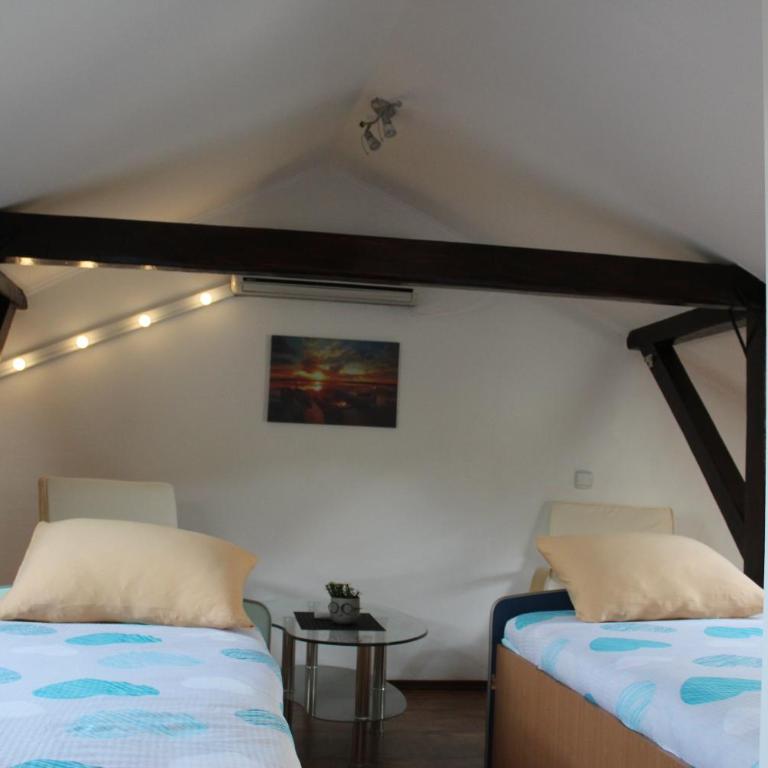 Mostar House - Three-Bedroom House - 38