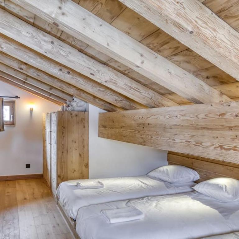 Grand chalet récent avec Jacuzzi, ski au pied - Chalet - 16