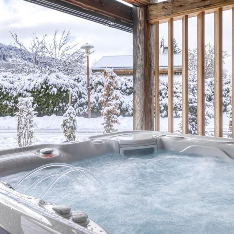 Grand chalet récent avec Jacuzzi, ski au pied - Chalet - 32