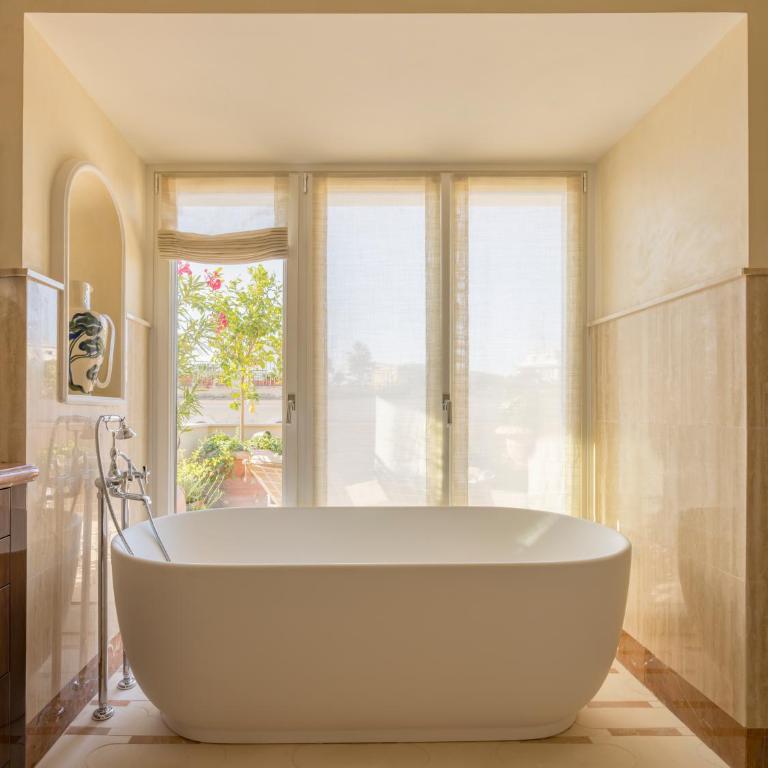 Casa Monti Roma - Suite with City View - 4