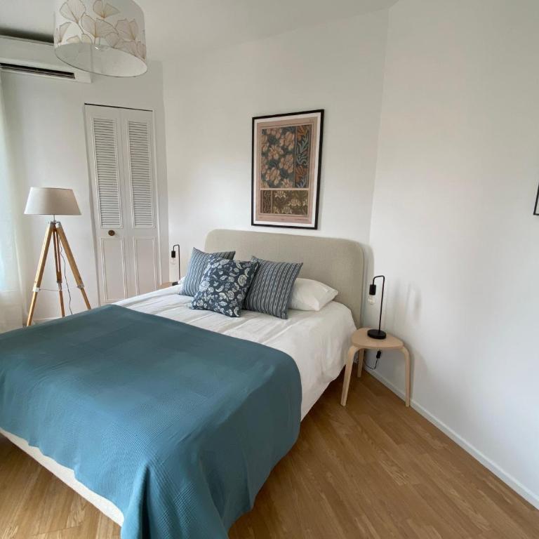 Le Guillaumont - Amazing 2-bedroom in the Old Town -StayInAntibes - Two-Bedroom Apartment - 8