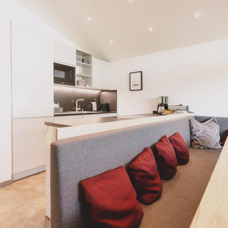 First IN Mountain Chalets by we rent - Superior Chalet - 3