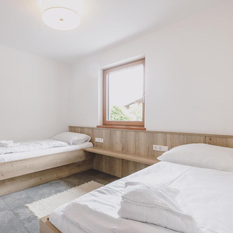 First IN Mountain Chalets by we rent - Superior Chalet - 6