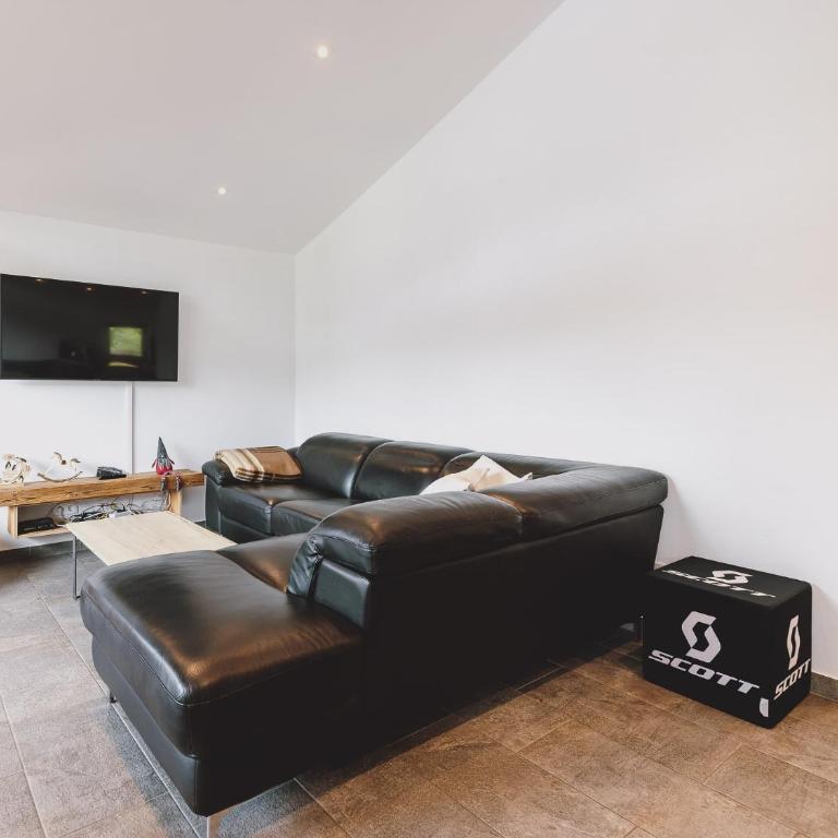 First IN Mountain Chalets by we rent - Superior Chalet - 14