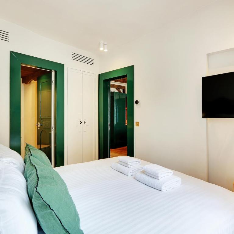 Paris Home Collection Serviced Apartments in Notre Dame - Rue Savoie - Appartement 2 Chambres - 18