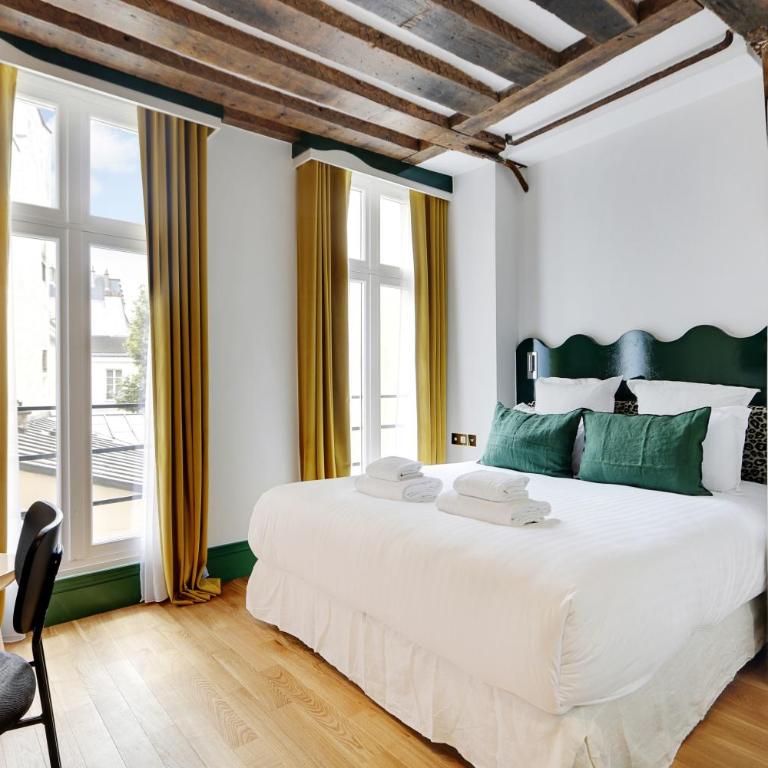 Paris Home Collection Serviced Apartments in Notre Dame - Rue Savoie - Appartement 2 Chambres - 15