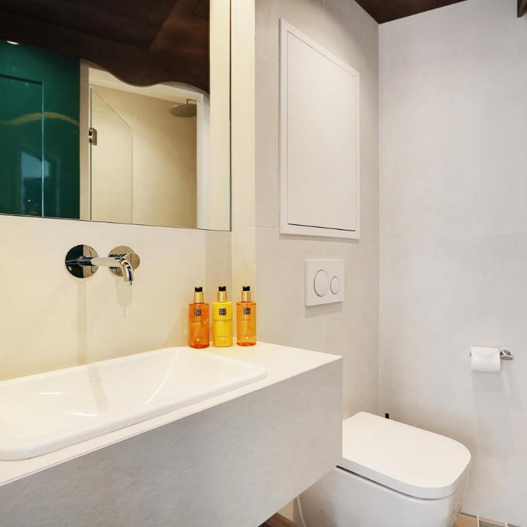 Paris Home Collection Serviced Apartments in Notre Dame - Rue Savoie - Appartement 2 Chambres - 11