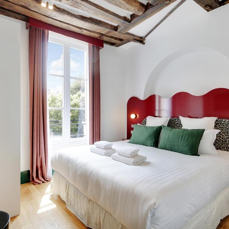 Paris Home Collection Serviced Apartments in Notre Dame - Rue Savoie - Appartement 2 Chambres - 1