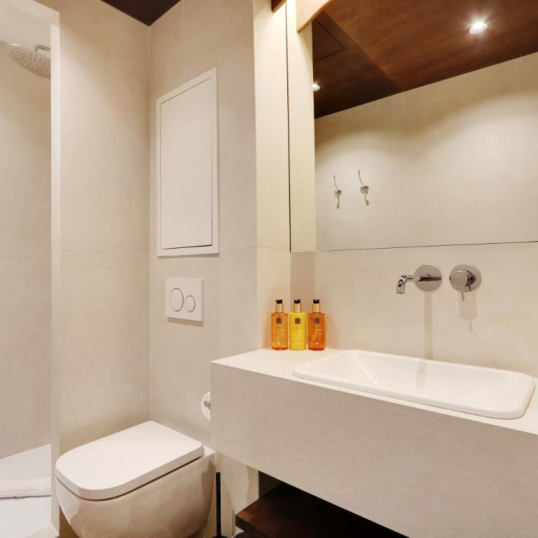 Paris Home Collection Serviced Apartments in Notre Dame - Rue Savoie - Appartement 2 Chambres - 9