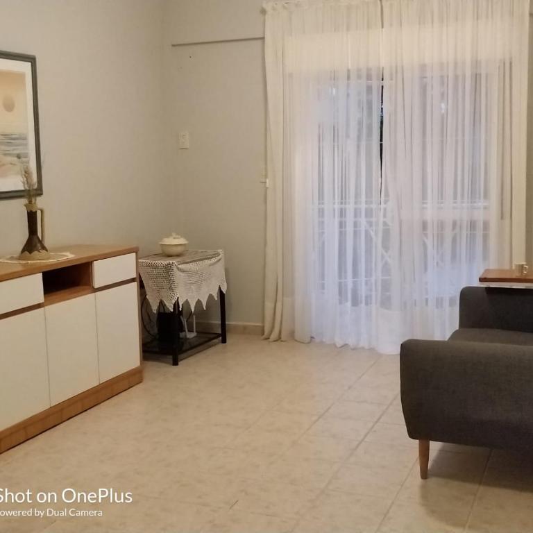 Departamento 3 ambientes en Barrio Camba Cuá a 250 metros de la Costanera - Apartamento de 2 dormitorios - 2