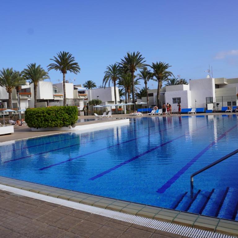 Primavera Tranquil Retreat 2-Bedroom Apartment with Balcony, Garden View & Fiber WiFi - Apartamento de 2 dormitorios - 14