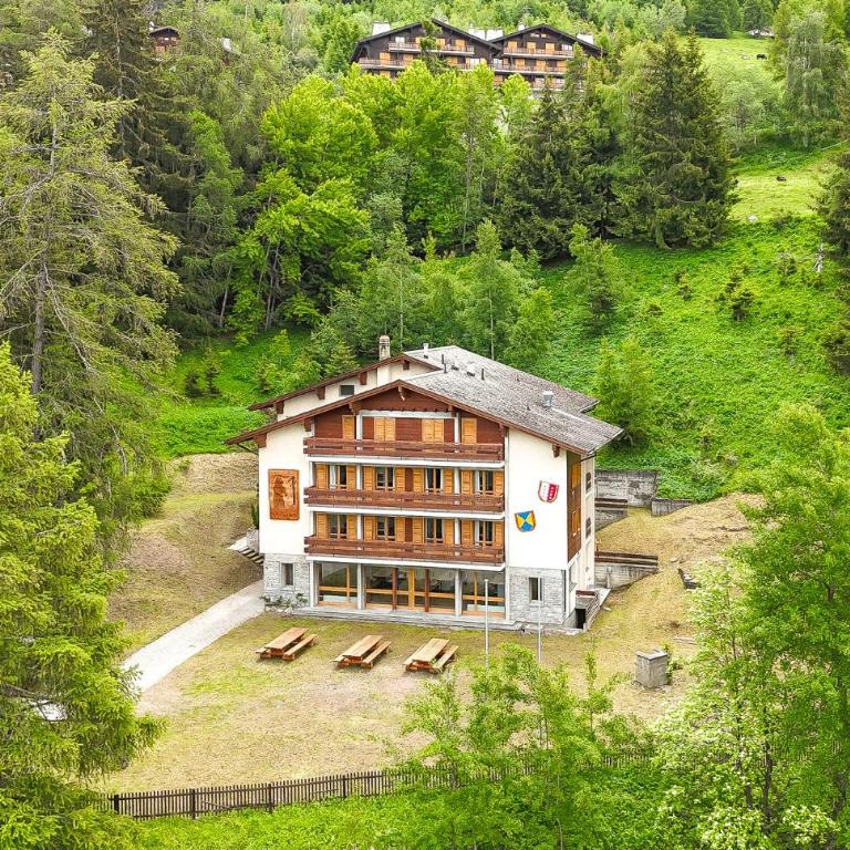 Chalet de l Ours AUTHENTIC Etage Tournay 12 pers - Familienzimmer - 11