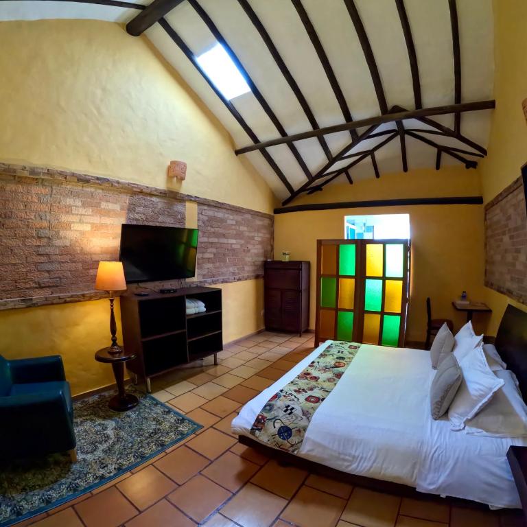 Elephantia Spa Hotel - Superior Queen Room - 9