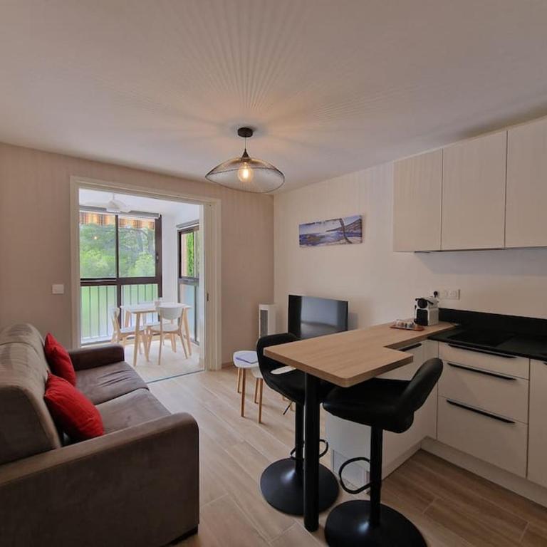 T2 neuf, parking privé,accès mer - Appartement 1 Chambre - 1